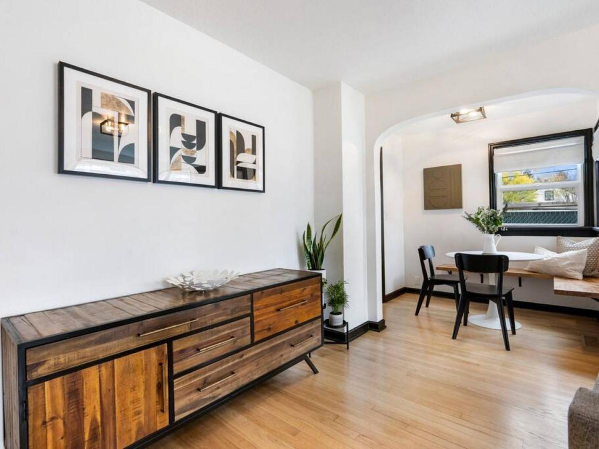 Picture Perfect Bungalow In The Heart Of Dt Vancouver Eksteriør bilde